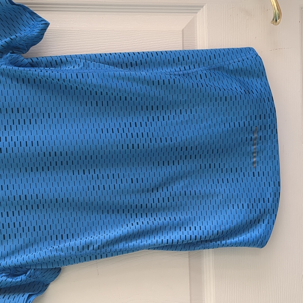 Nike dri fit tshirt - Picture 4 of 4